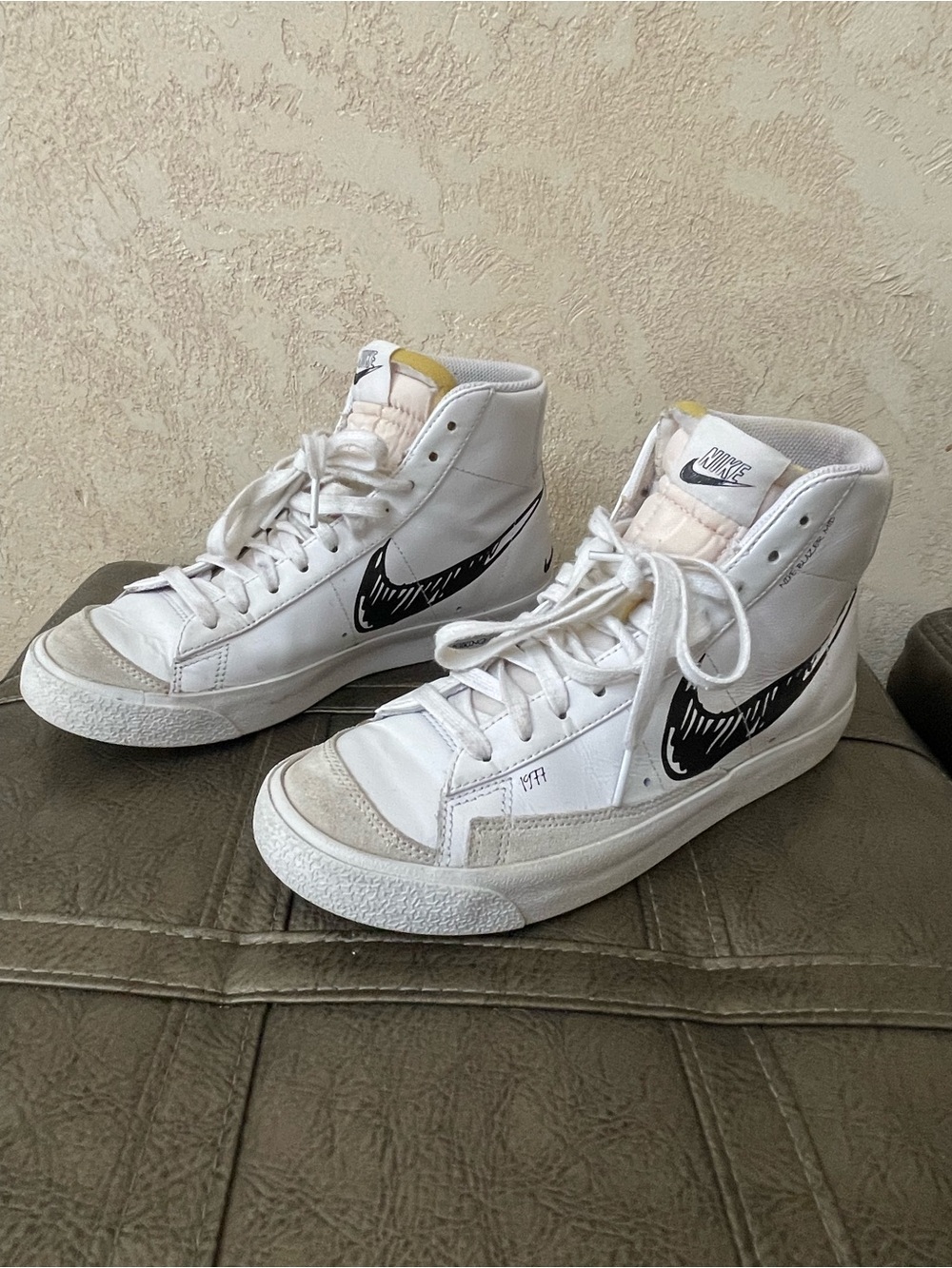 Nike Blazer Mid 1977 Sketch Vintage-Style Sneakers, Size Women’s 8 / Men’s 6.5